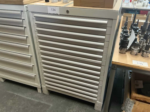15-laden materiaalkast - afbeelding 2 van  4