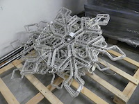 15 lichtversieringen (kleine hangende sneeuwvlokken)