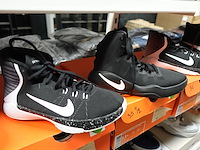 15 paar sportschoenen - afbeelding 2 van  5