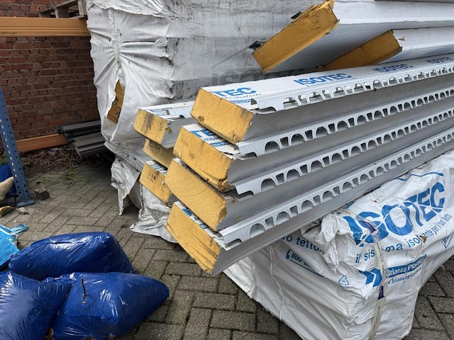 15 pallets geisoleerde dakpanelen - afbeelding 8 van  11