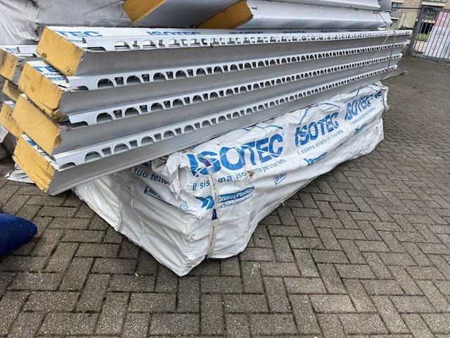 15 pallets geisoleerde dakpanelen - afbeelding 11 van  11