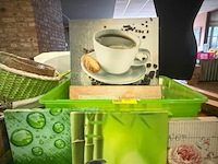 ± 15 schilderijen - afbeelding 2 van  3