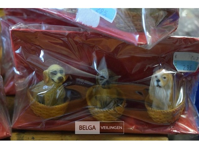 ±15 setjes mini beeldjes uilen en honden - afbeelding 4 van  6