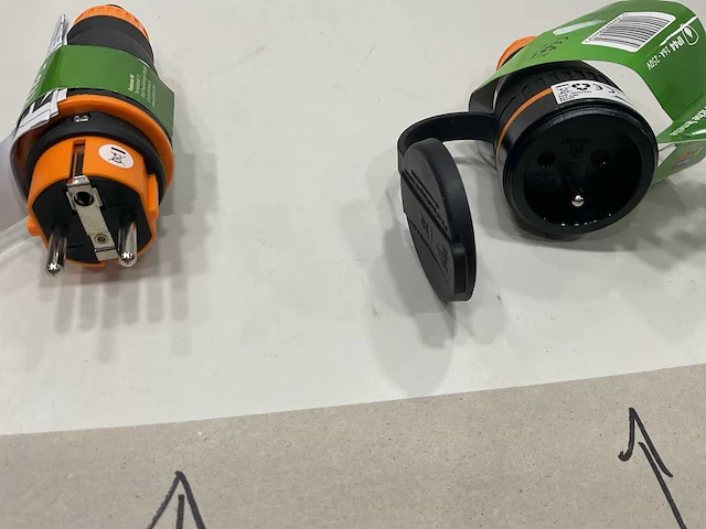 15 sets van 2 stekkers - afbeelding 2 van  4