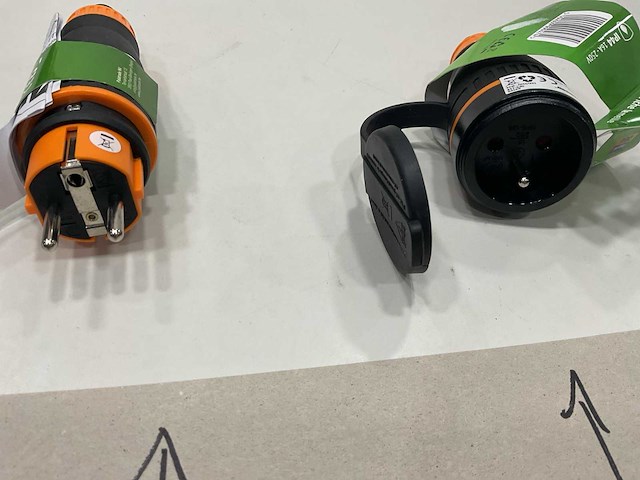 15 sets van 2 stekkers - afbeelding 2 van  4