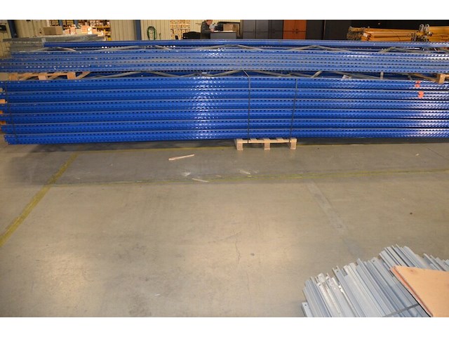 15 staanders blauw afm. 6,50m hoogte en 1,10m breedte jungheinrich - afbeelding 4 van  7