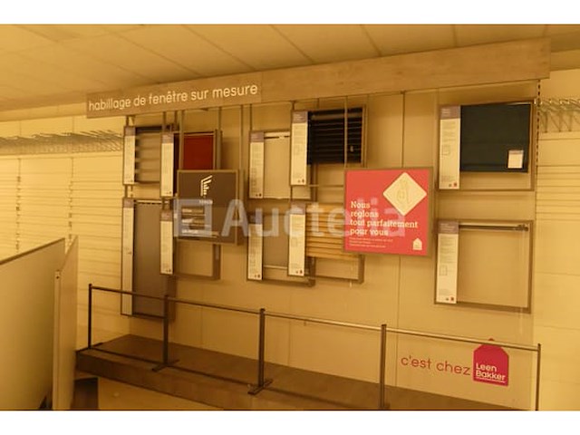 15 tentoonstellingsjaloezieën - afbeelding 2 van  13