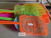 15 vliegenmeppers div. kleuren - afbeelding 2 van  2