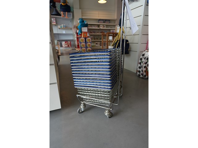 15 winkelmandjes + rolwagentje | 31×45×18 cm - afbeelding 3 van  3
