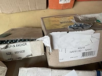 15 x dozen inslagankers ; getorste nagels - afbeelding 11 van  11