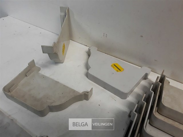 15 x eindstop rechts 160mm licht grijs pvc regenafvoer - afbeelding 3 van  3