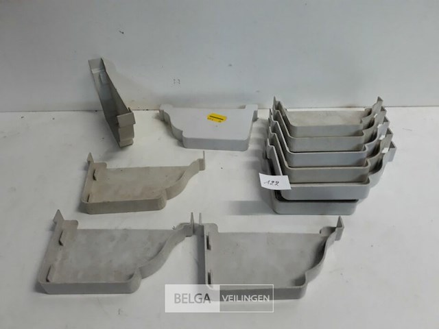 15 x eindstop rechts 160mm licht grijs pvc regenafvoer - afbeelding 2 van  3