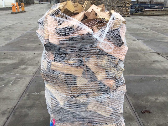 1,50 m³ gemengd brandhout eiken en douglas - lengte 33 cm - afbeelding 3 van  5