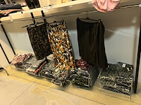 150 rokken lies - afbeelding 1 van  7