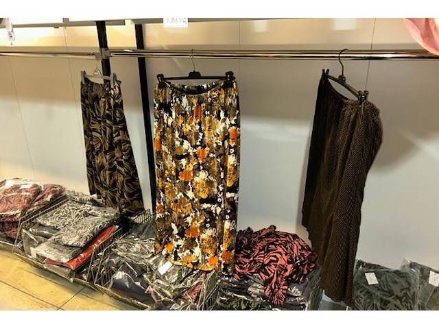 150 rokken lies - afbeelding 4 van  4