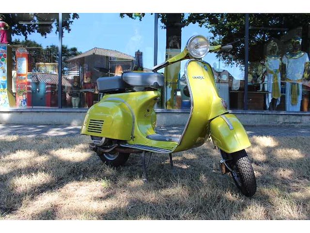 150 sprint veloce - tourist - motorfiets - afbeelding 1 van  12