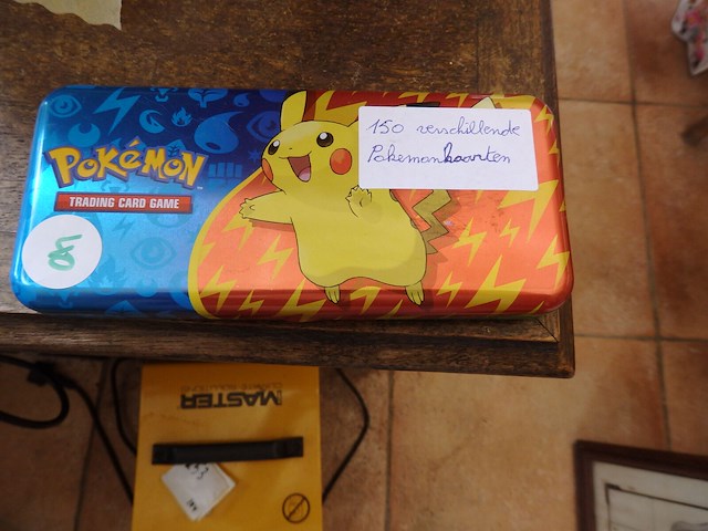 150 verschillende pokemonkaarten + werkje pokemon - afbeelding 1 van  2