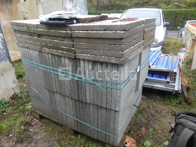 154 vuursteenbetonnen platen 40x40 - afbeelding 4 van  4