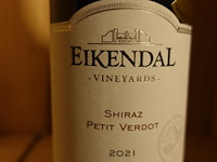 15x 75cl eikendal vineyards shiraz petit verdot 2021 - afbeelding 2 van  3
