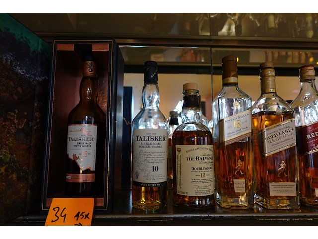 15x diverse flessen whisky - afbeelding 2 van  4