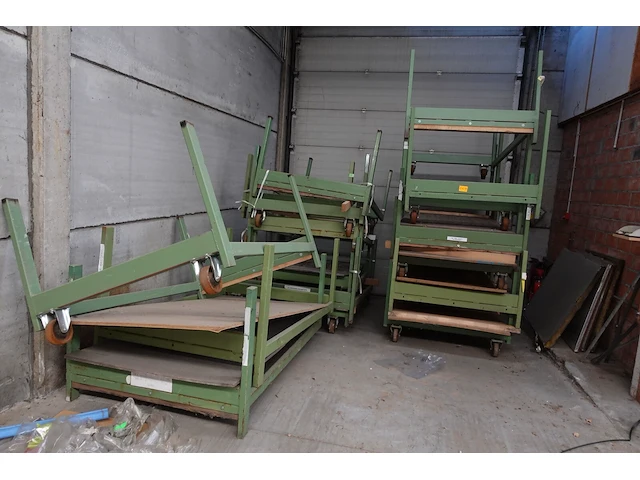 15x verrijdbare metalen houder - afbeelding 1 van  4