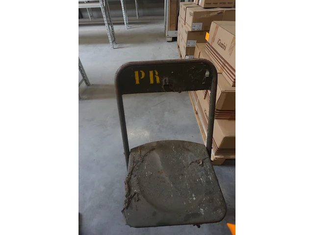 15x vintage metalen klapstoel & 1x tafel - afbeelding 3 van  6