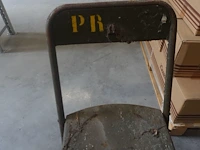 15x vintage metalen klapstoel & 1x tafel - afbeelding 3 van  6