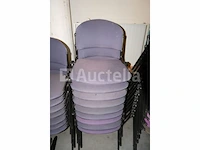 16 bijpassende stoelen - afbeelding 1 van  5