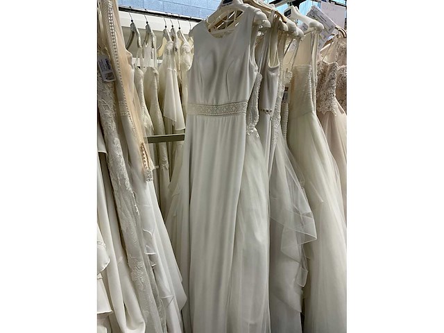 16 bruidsjurken rosa clara luna novias (totaalprijs) - afbeelding 2 van  34