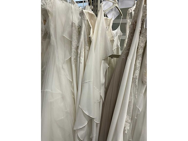 16 bruidsjurken rosa clara luna novias (totaalprijs) - afbeelding 10 van  34