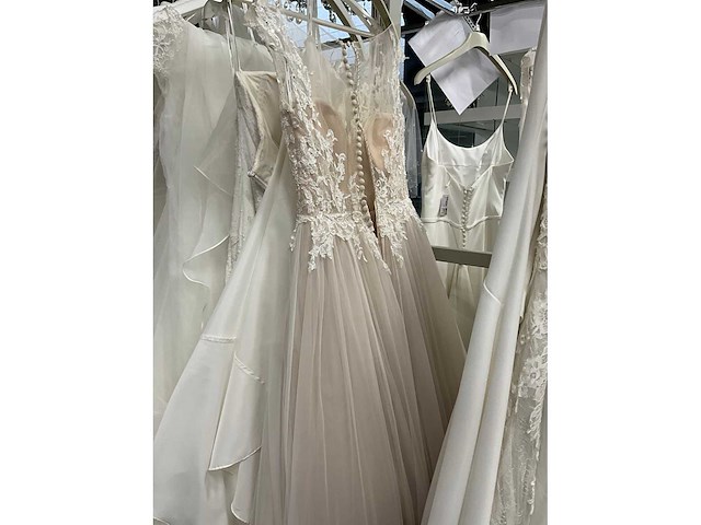 16 bruidsjurken rosa clara luna novias (totaalprijs) - afbeelding 13 van  34