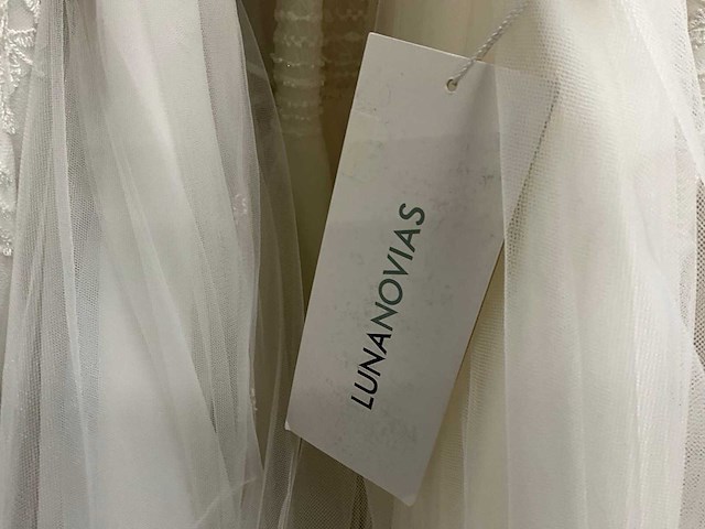 16 bruidsjurken rosa clara luna novias (totaalprijs) - afbeelding 28 van  34