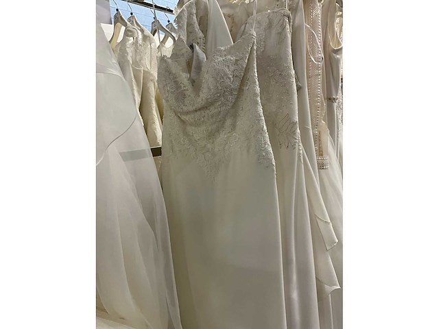 16 bruidsjurken rosa clara luna novias (totaalprijs) - afbeelding 29 van  34