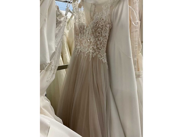 16 bruidsjurken rosa clara luna novias (totaalprijs) - afbeelding 31 van  34
