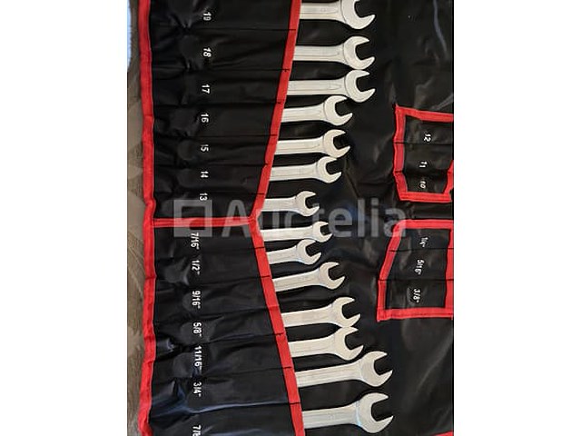 16 delige griptangen lastangen set en 50 delige sleutel set europese en engelse maten - afbeelding 1 van  12