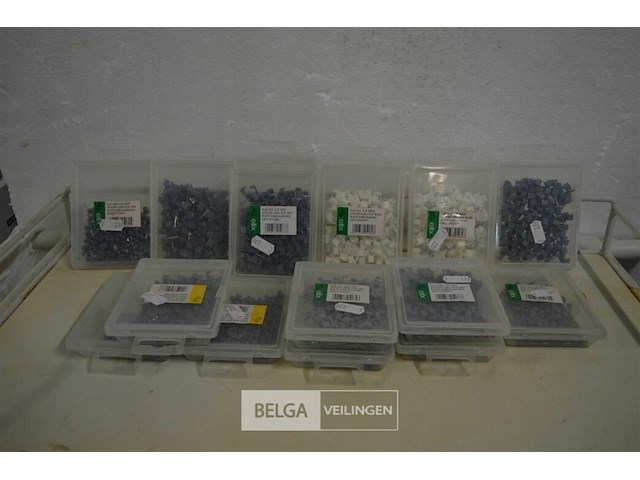 16 doosjes div babelklemmen - afbeelding 1 van  4