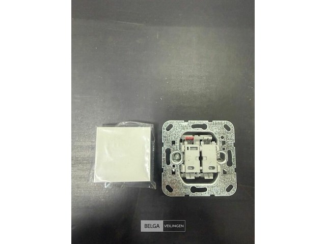 16 dozen drukschakelaars enkel - afbeelding 1 van  3