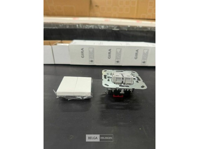 16 dozen drukschakelaars enkel - afbeelding 1 van  1