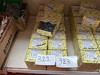 16 dozen schroeven - afbeelding 1 van  3