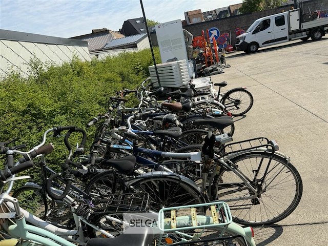 16 fietsen - afbeelding 3 van  5