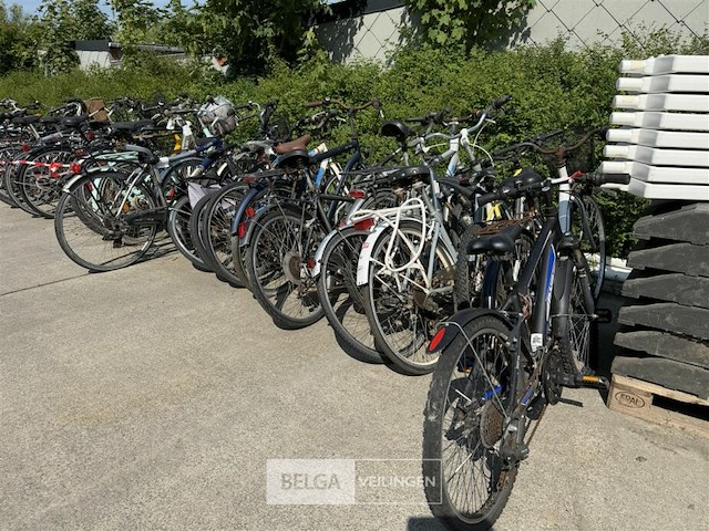 16 fietsen - afbeelding 4 van  5
