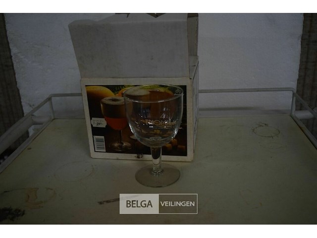 ±16 glazen voor speciaal bier - afbeelding 1 van  3