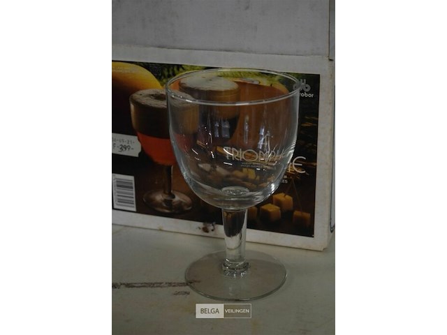 ±16 glazen voor speciaal bier - afbeelding 3 van  4