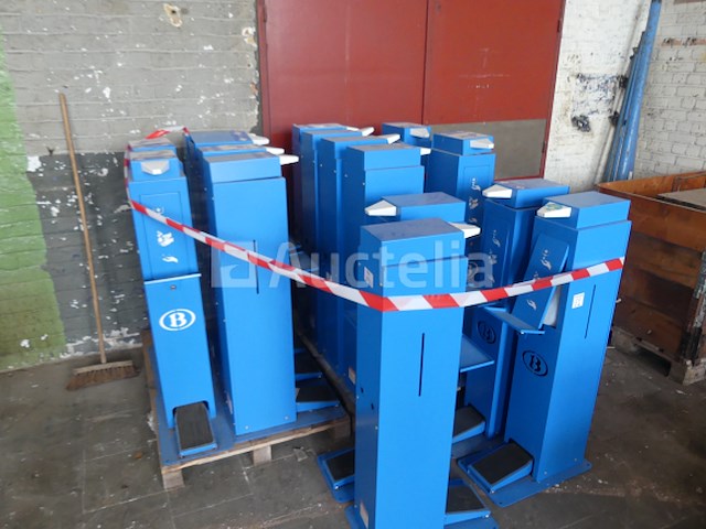 16 hydraulische geldispensers (010498-024) - afbeelding 3 van  5
