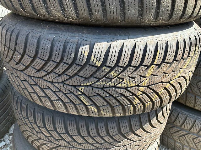 16 inch set van 4 banden voor meerdere merken - afbeelding 4 van  9