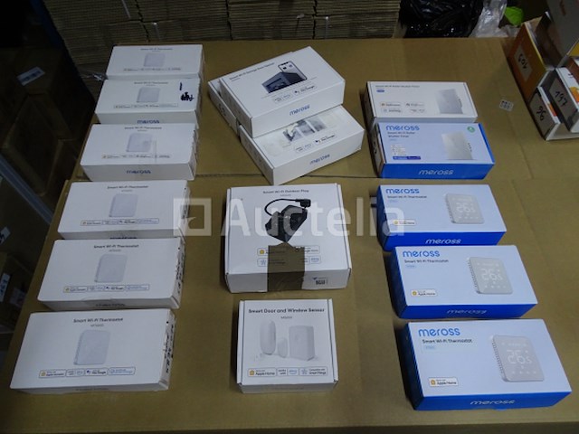 16 meross-gerelateerde items - winkelwaarde €775 - afbeelding 1 van  8