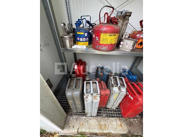 16 metalen brandbare containers - afbeelding 2 van  4