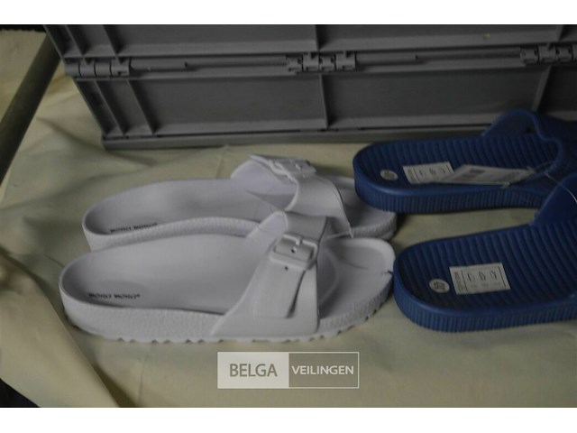 ±16 paar teenslipper div. modellen en maten - afbeelding 2 van  5