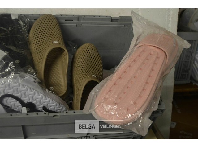 ±16 paar teenslipper div. modellen en maten - afbeelding 5 van  5