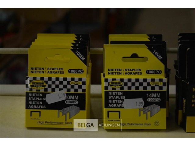 16 pakjes div maten nietjes - afbeelding 2 van  3